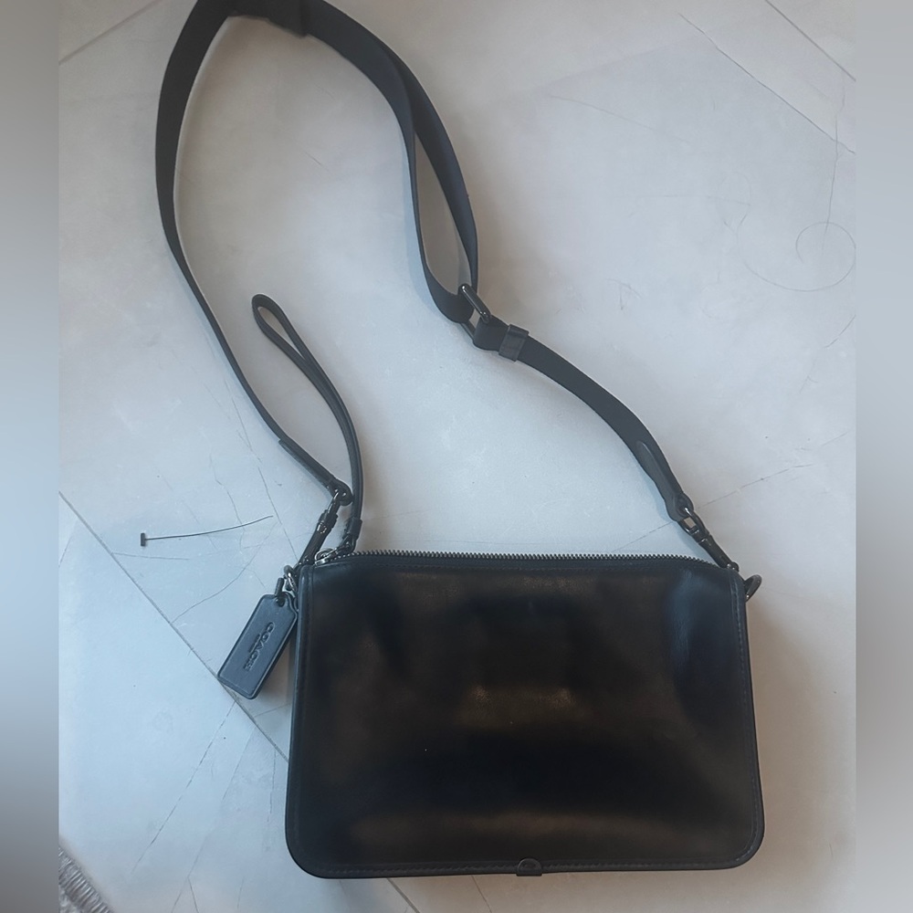 Black leather coach simple crossbody